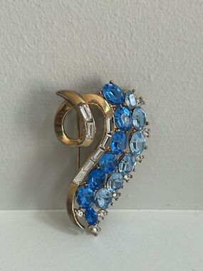 Trifari Brooch designed by Alfred Philippe